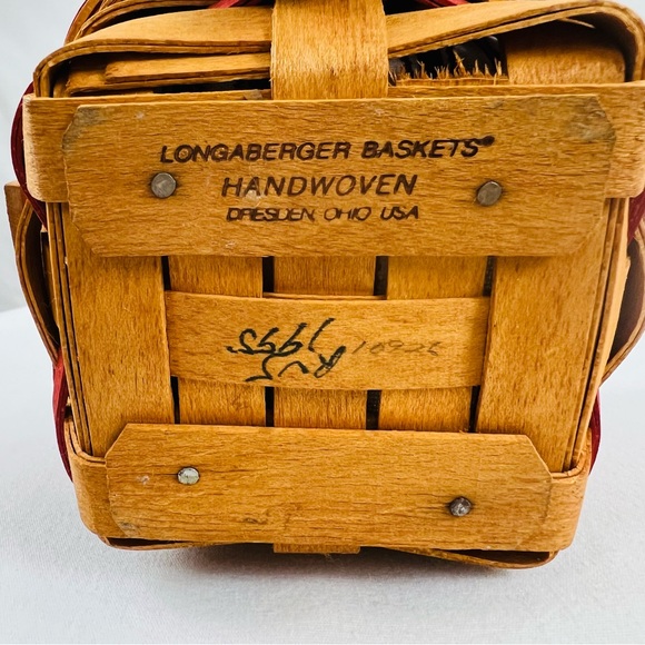 Longaberger 1995 Sweetheart Sweet Sentiments Small Basket Liner and Heart Charm - Picture 7 of 15